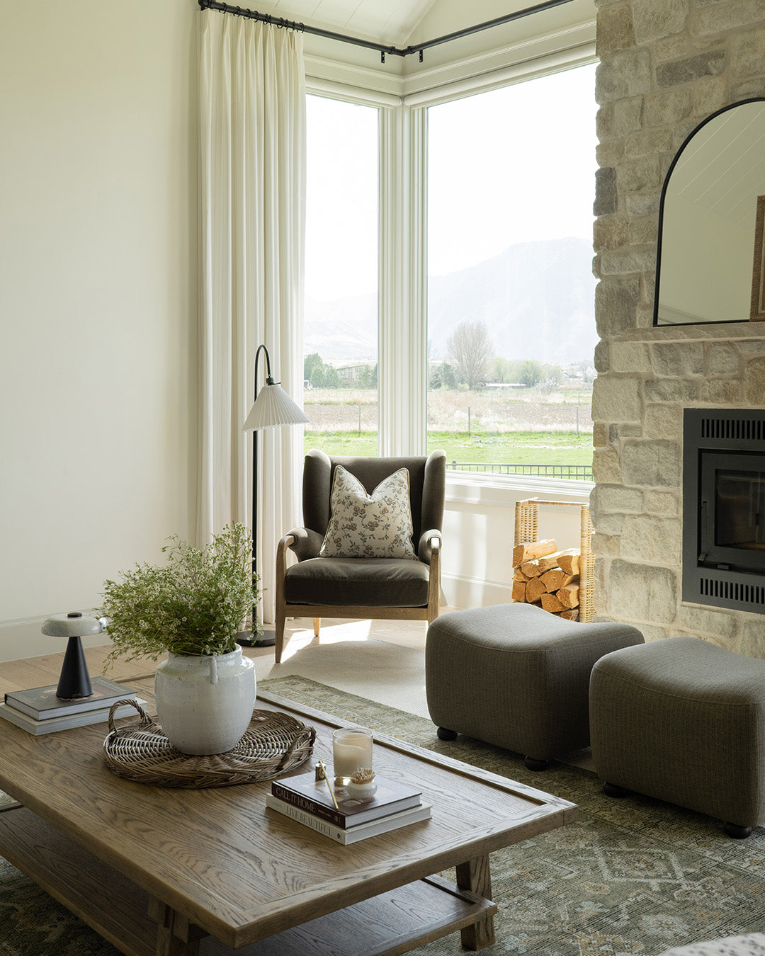 Viv Floor Lamp