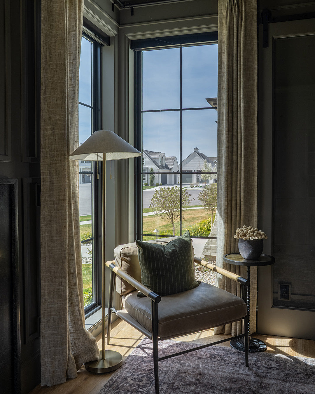 Clara Floor Lamp
