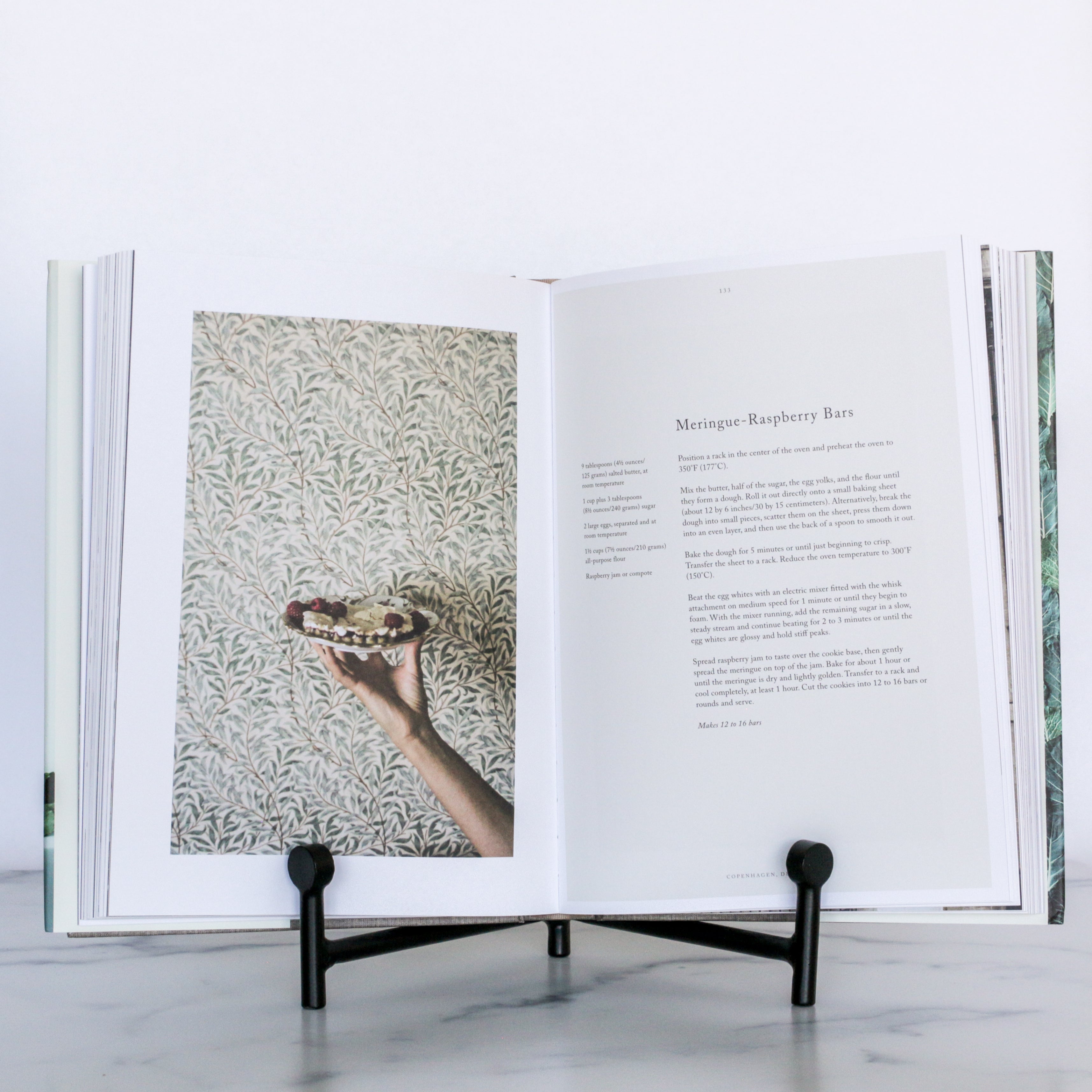 The Kinfolk Table Book: Recipes for Small Gatherings