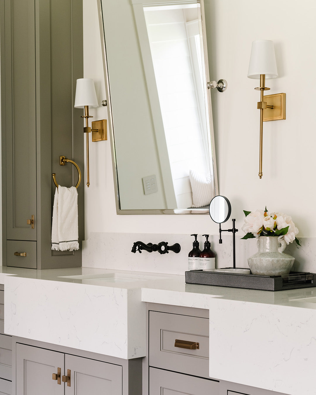Nicolos Wall Sconce
