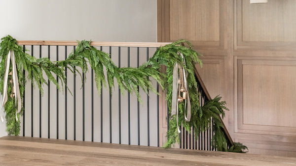 3 Christmas Staircase Decorating Tips