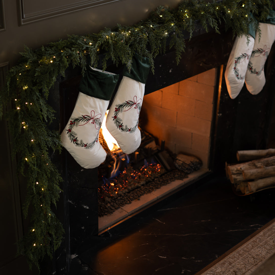 Cedar Garland With Lights