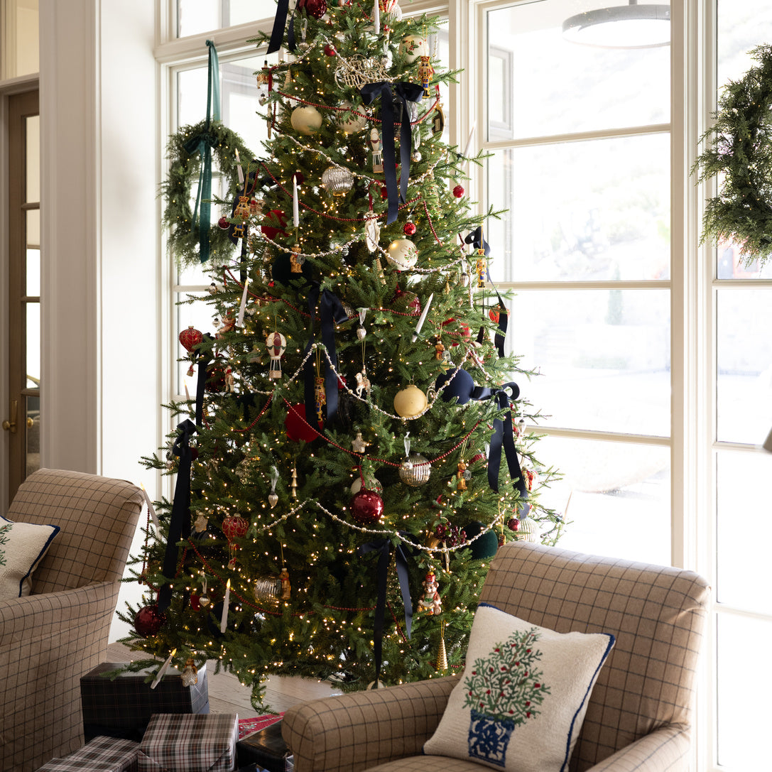 Oxford Velvet Ornament