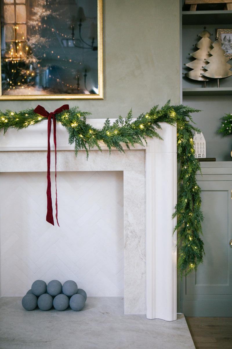 Cedar Garland With Lights