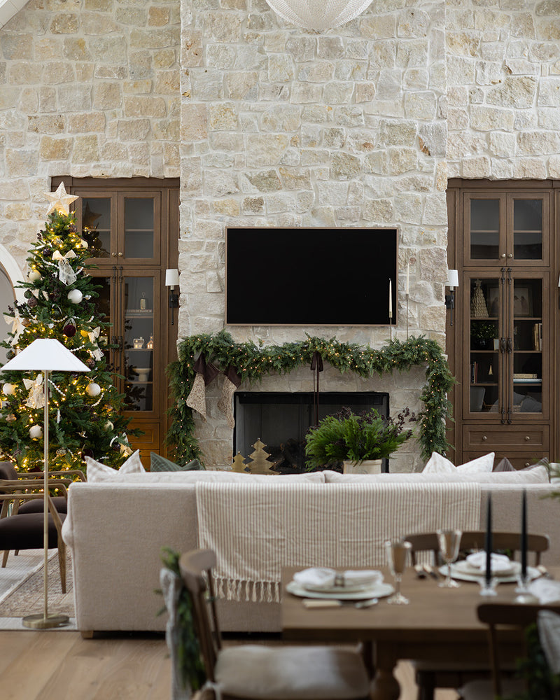 Cedar Garland With Lights