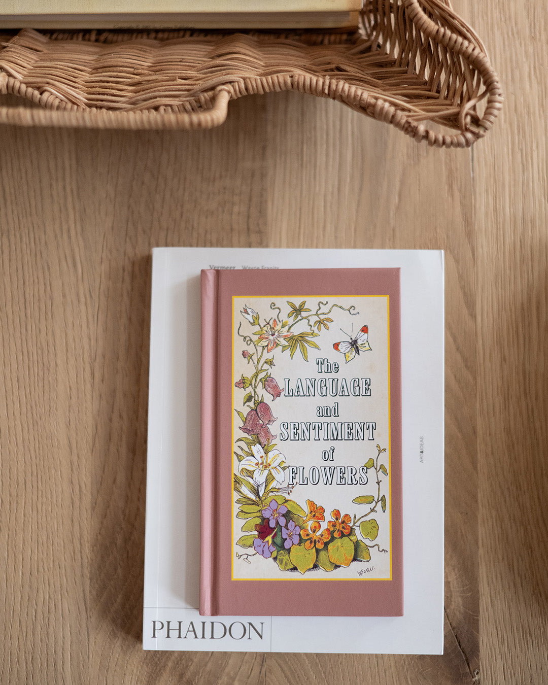 The Language and Sentiment of Flowers Book