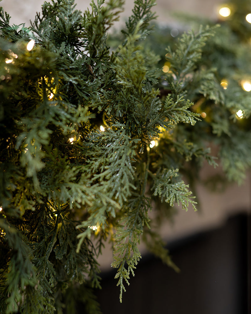 Cedar Garland With Lights