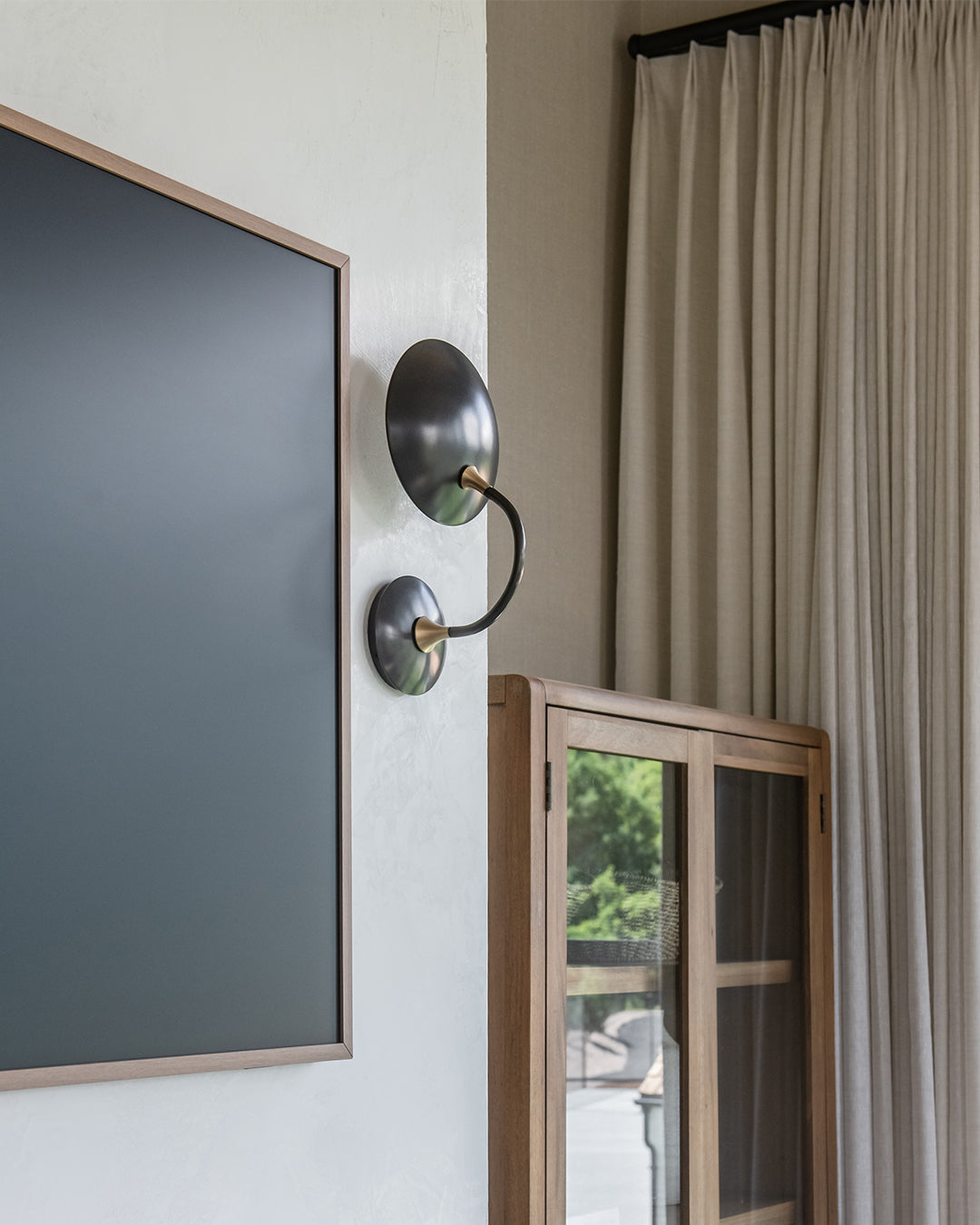 Lily Wall Sconce
