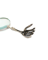 Phantom Magnifying Glass