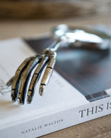 Phantom Magnifying Glass