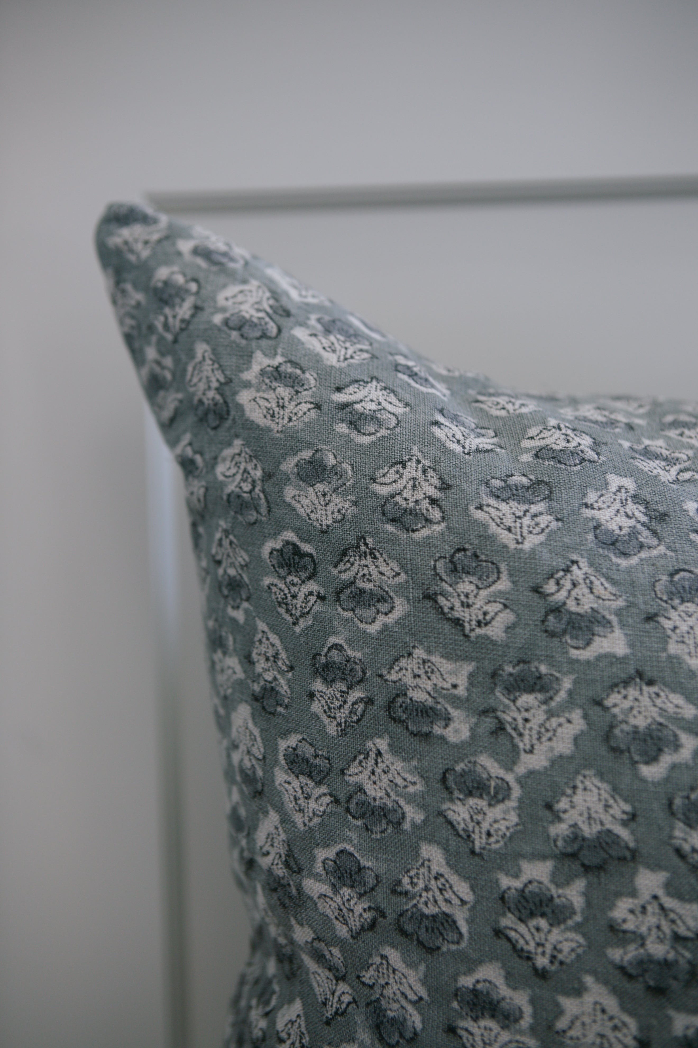 Evie Floral Pillow Cover