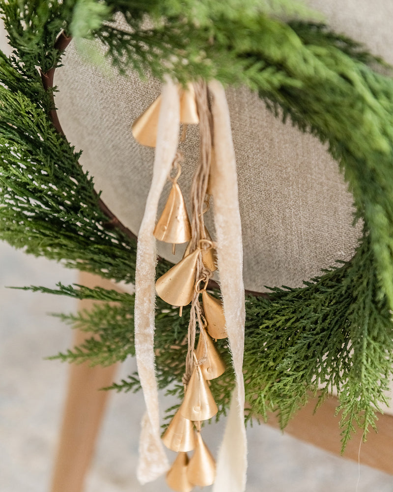 Hanging Metal Bell Cluster