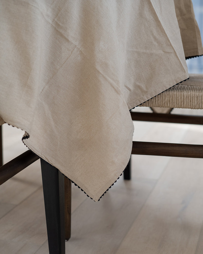 Tablecloth with Black Scalloped Edge