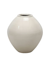 14" Creamy White Tapered Pot