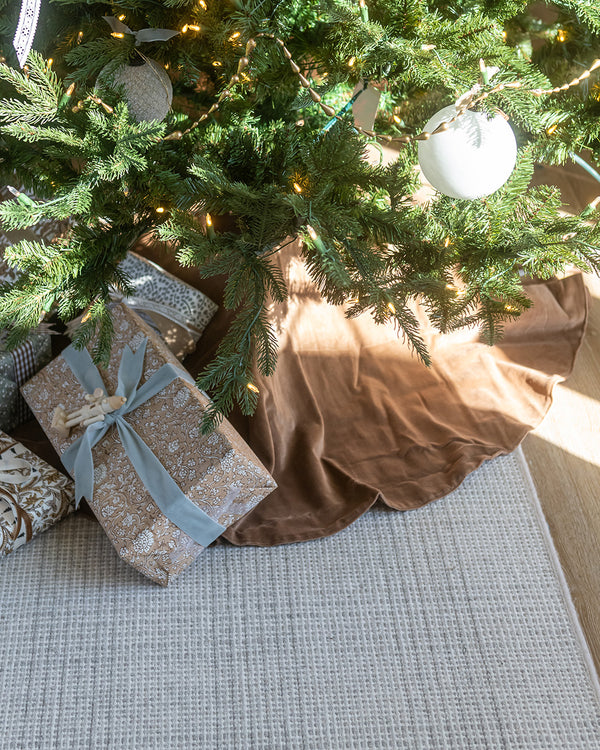 Velvet Tree Skirt - Brown