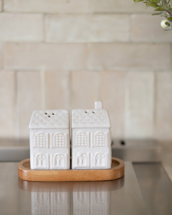 Holly Lane Salt & Pepper Set
