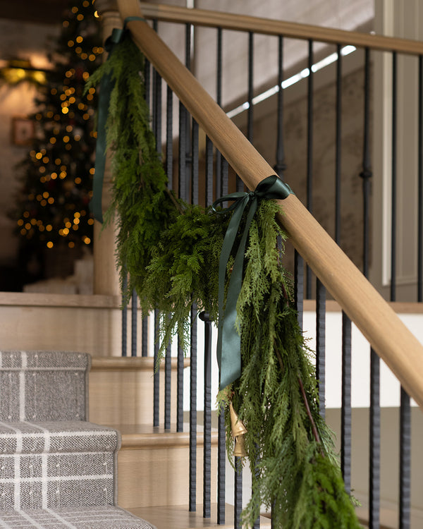 6' Deluxe Faux Cedar Garland