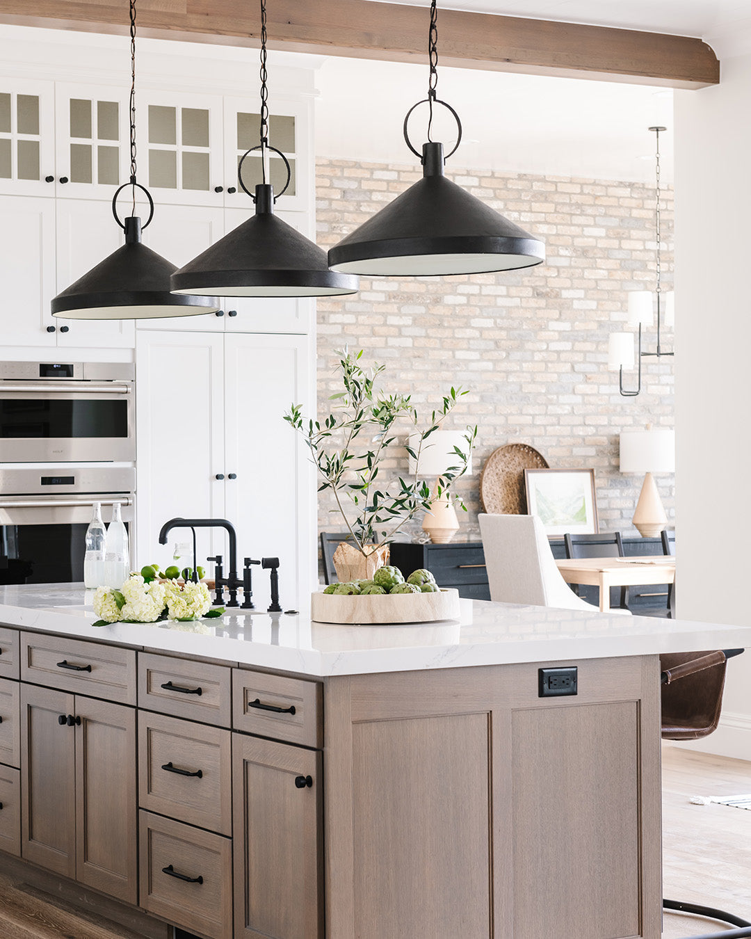 Mitchelle Midnight Black Pendant